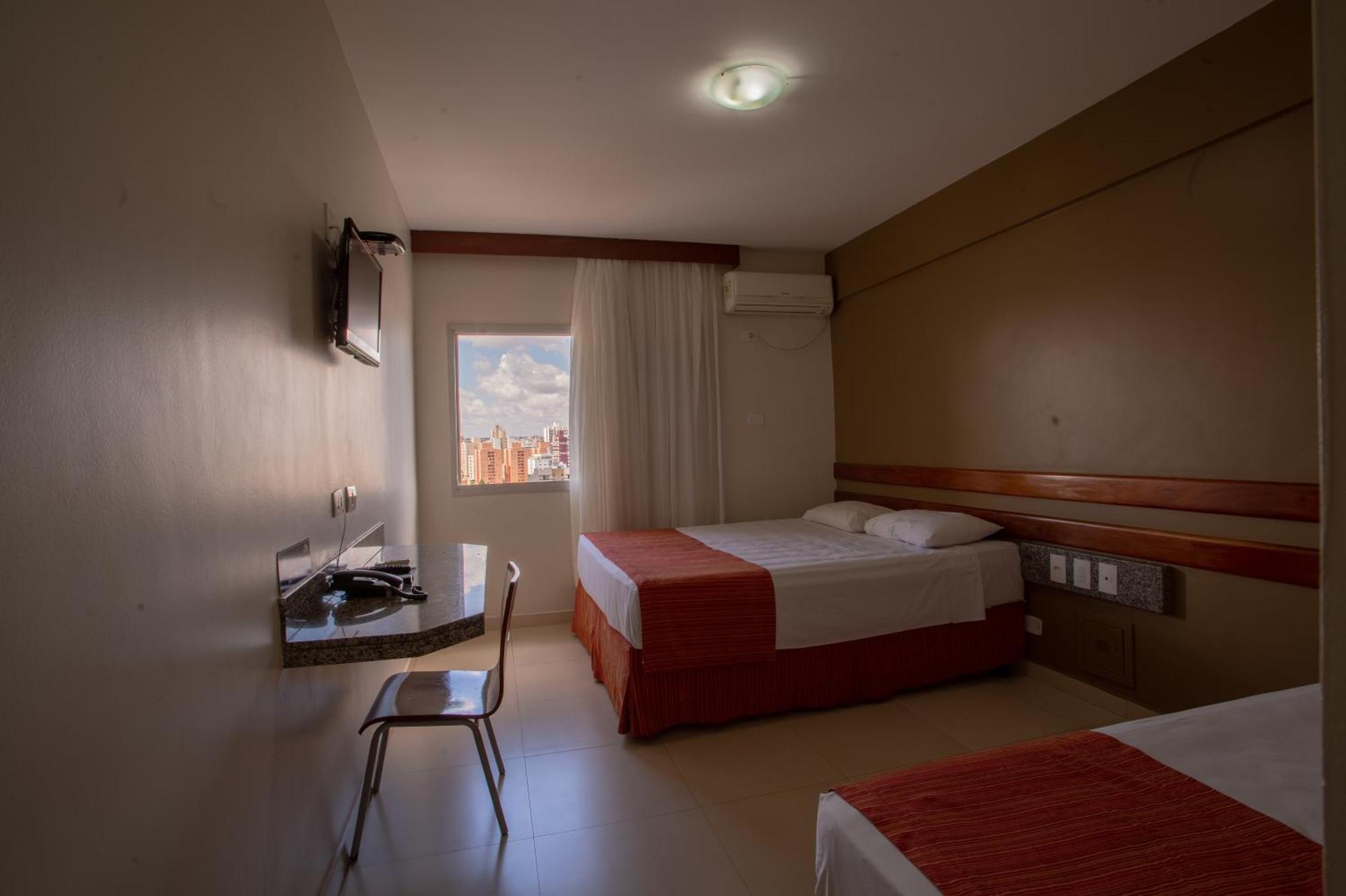 Hotel Apollo อูเบร์ลังเจีย ภายนอก รูปภาพ